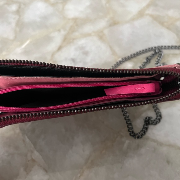 ZARA Two-tone Pink Vegan Leather cross body purse with platinum silver chain! - Picture 4 of 5